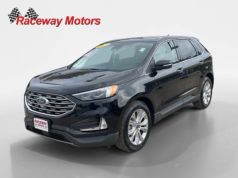 2022 Ford Edge Titanium's photo