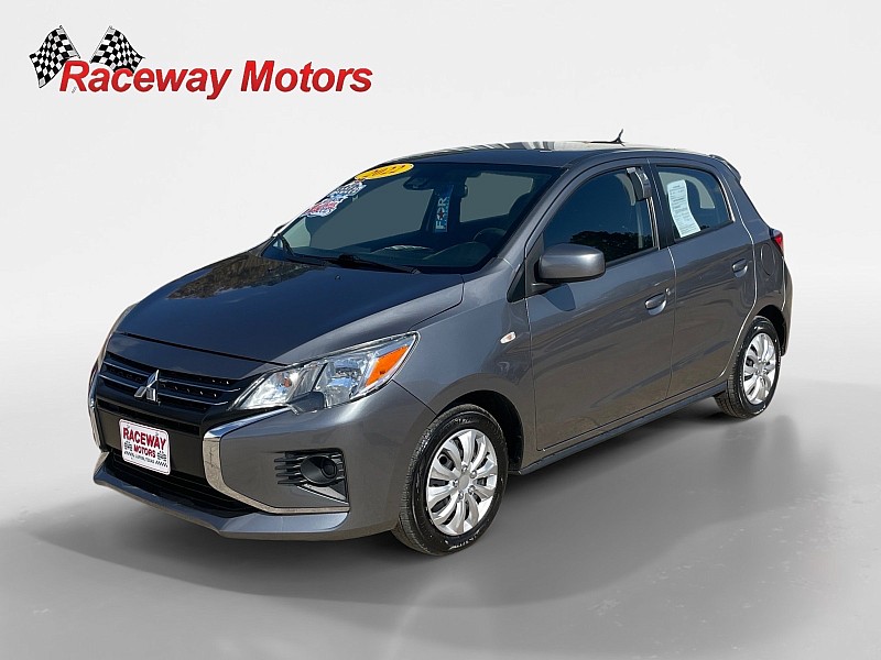 2022 Mitsubishi Mirage ES's photo