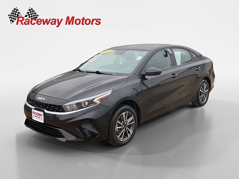 2023 Kia Forte LXS's photo