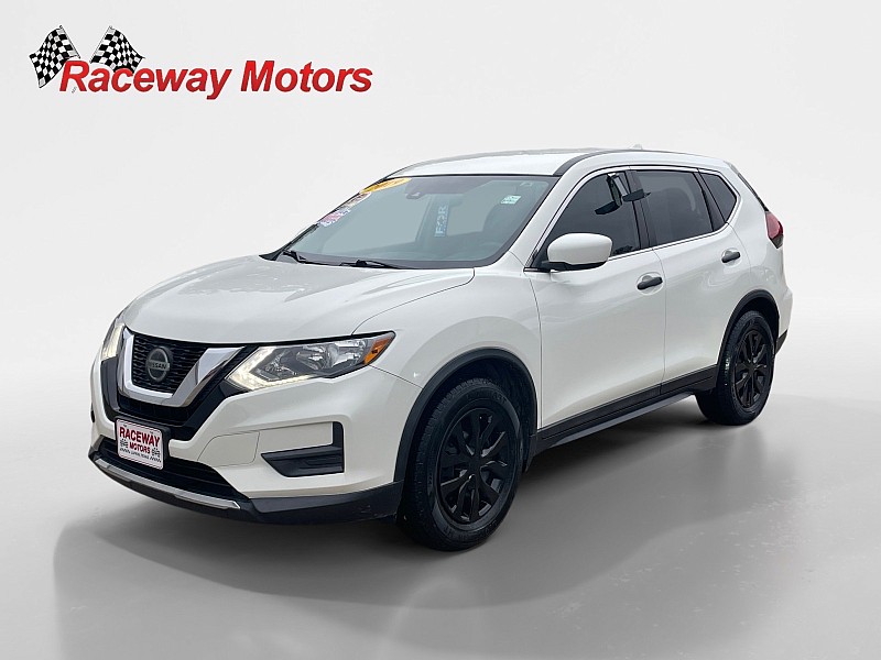 2019 Nissan Rogue S's photo