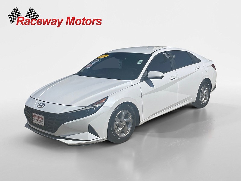 2021 Hyundai Elantra SE's photo