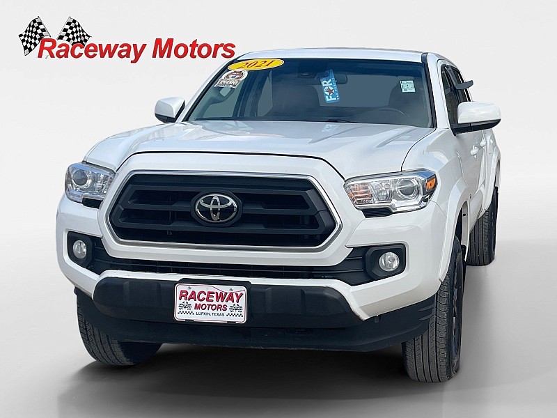 2021 Toyota Tacoma SR5's photo