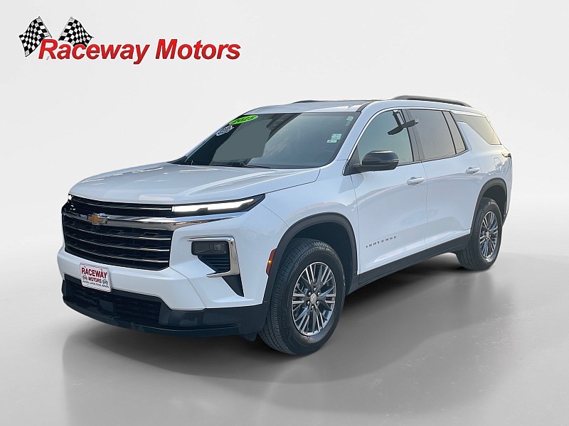 2025 Chevrolet Traverse LT's photo
