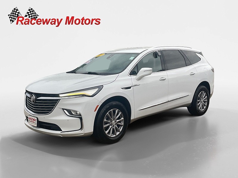 2023 Buick Enclave Essence's photo