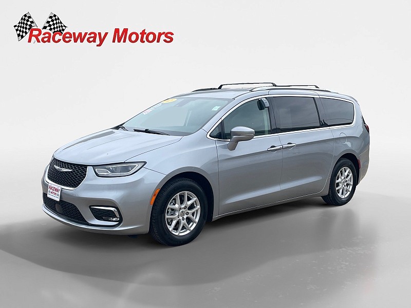 2021 Chrysler Pacifica Touring L's photo